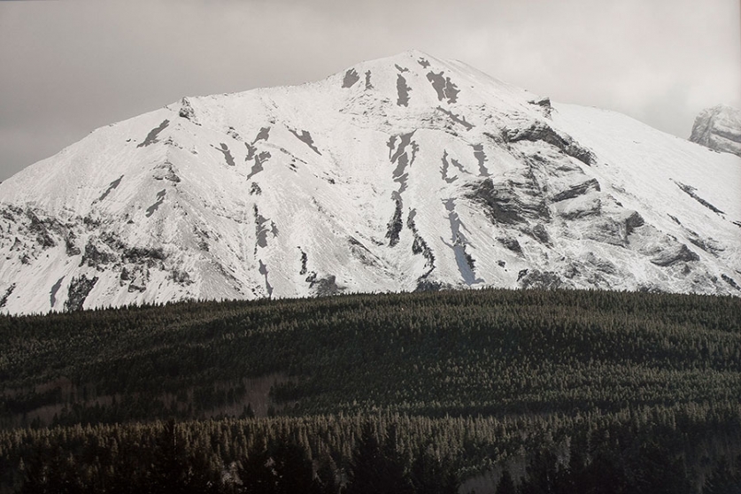 https://owa.mirunadragan.com/files/gimgs/th-12_Dragan06_TheMountainsAreMirrors1-web.jpg